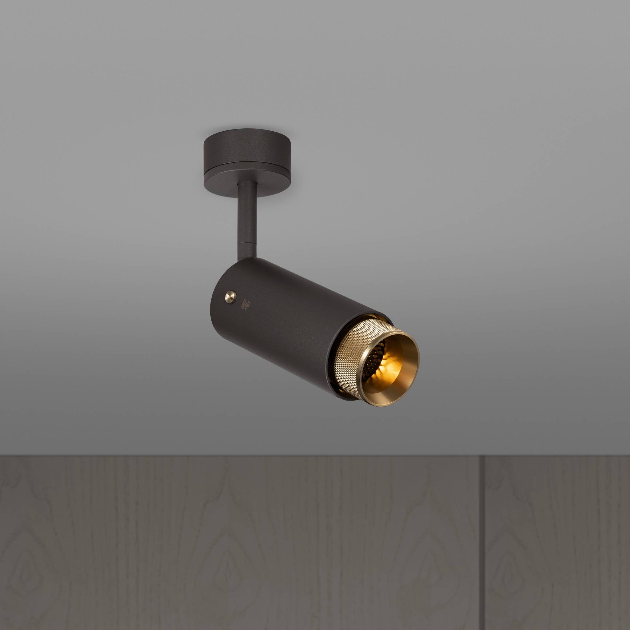 EXHAUST SPOT / CROSS / GRAPHITE