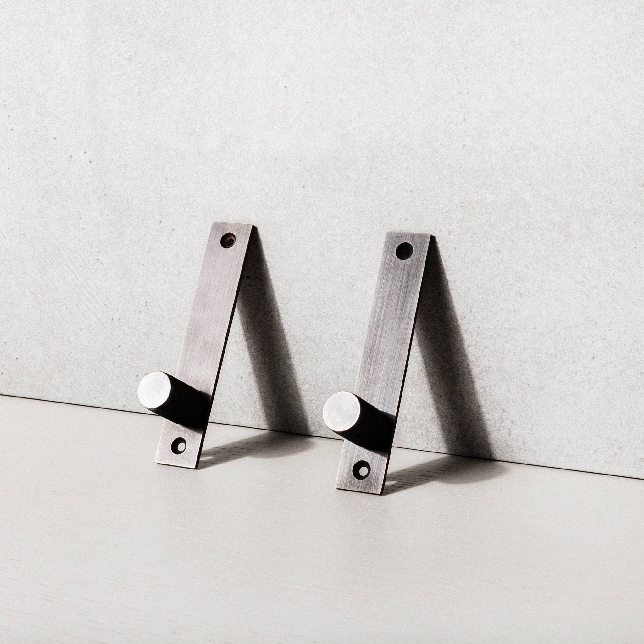 FURNITURE KNOB / PLATE / CROSS