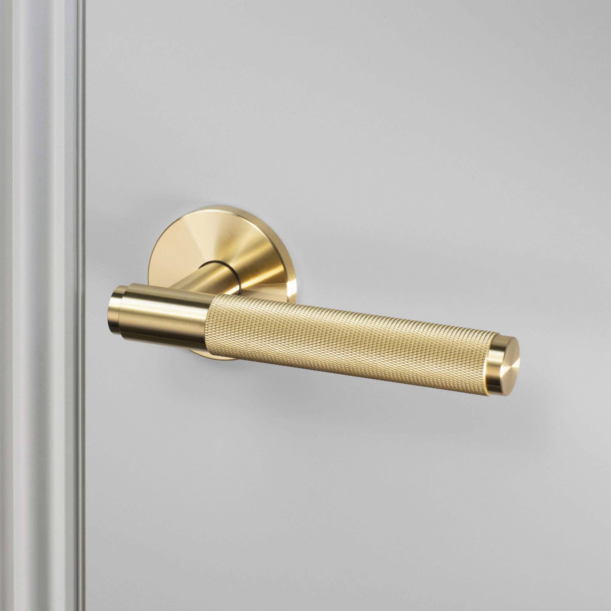 DOOR HANDLE / UNSPRUNG / CROSS (30MM)