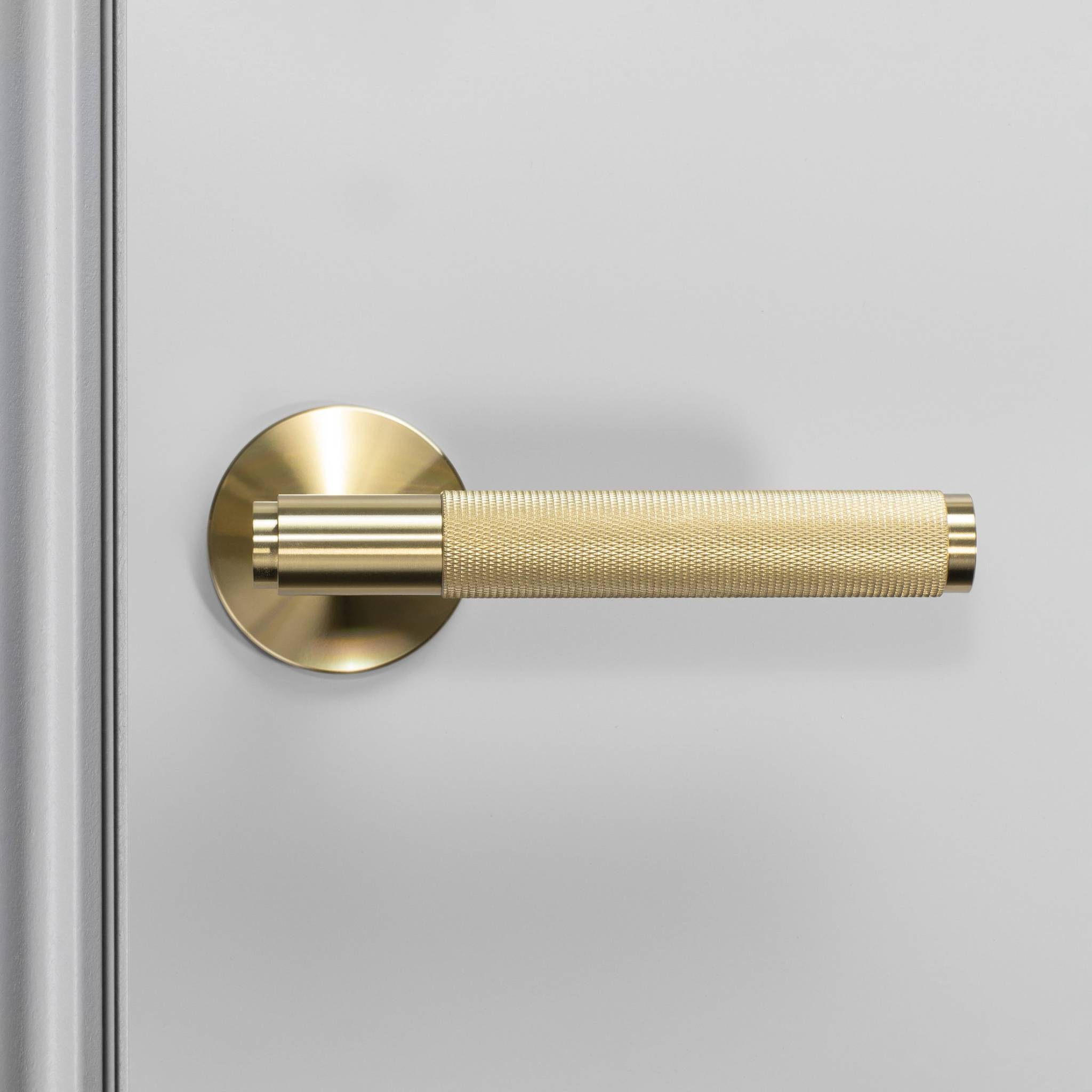 DOOR HANDLE / UNSPRUNG / CROSS (30MM)