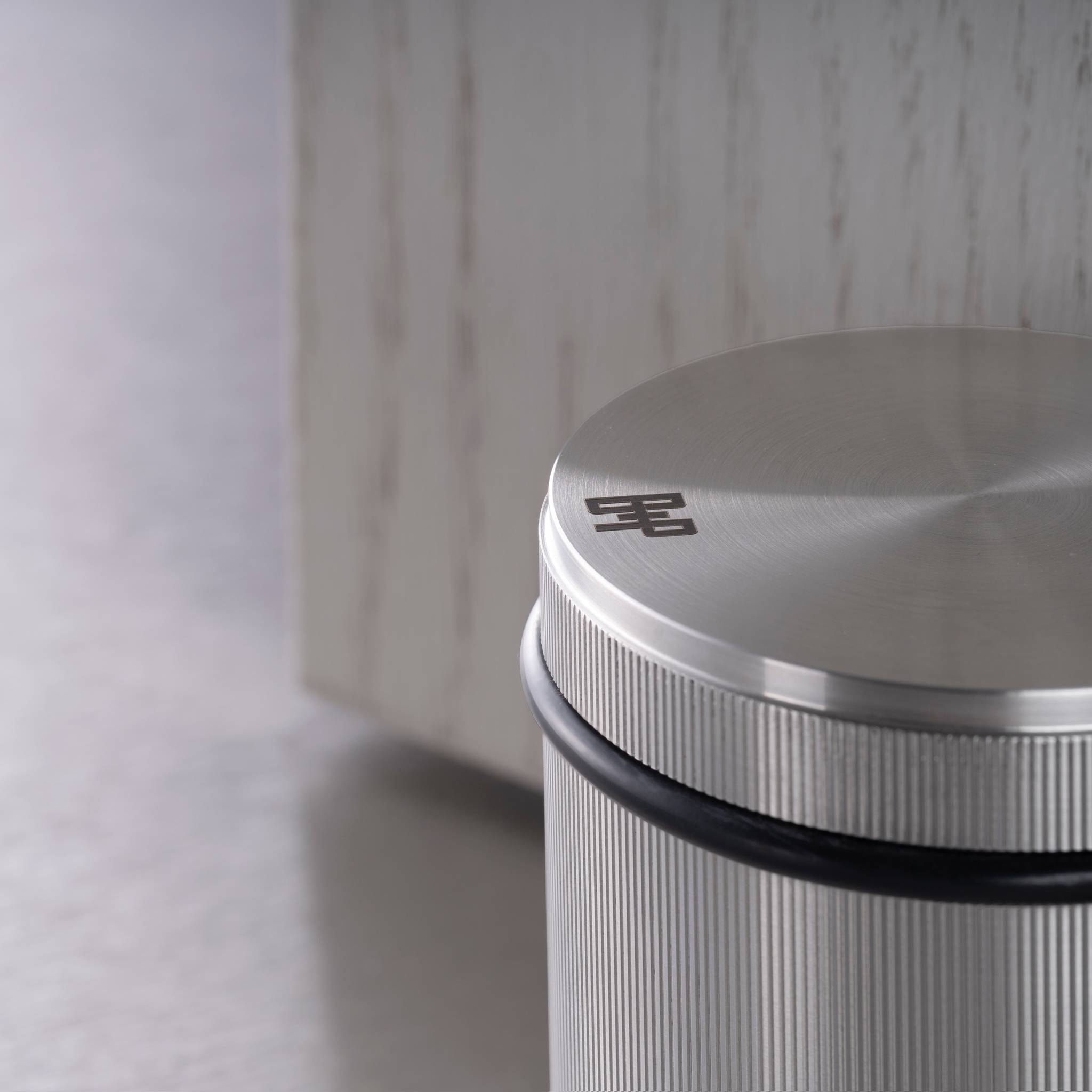 DOOR STOP / FREESTANDING / LINEAR