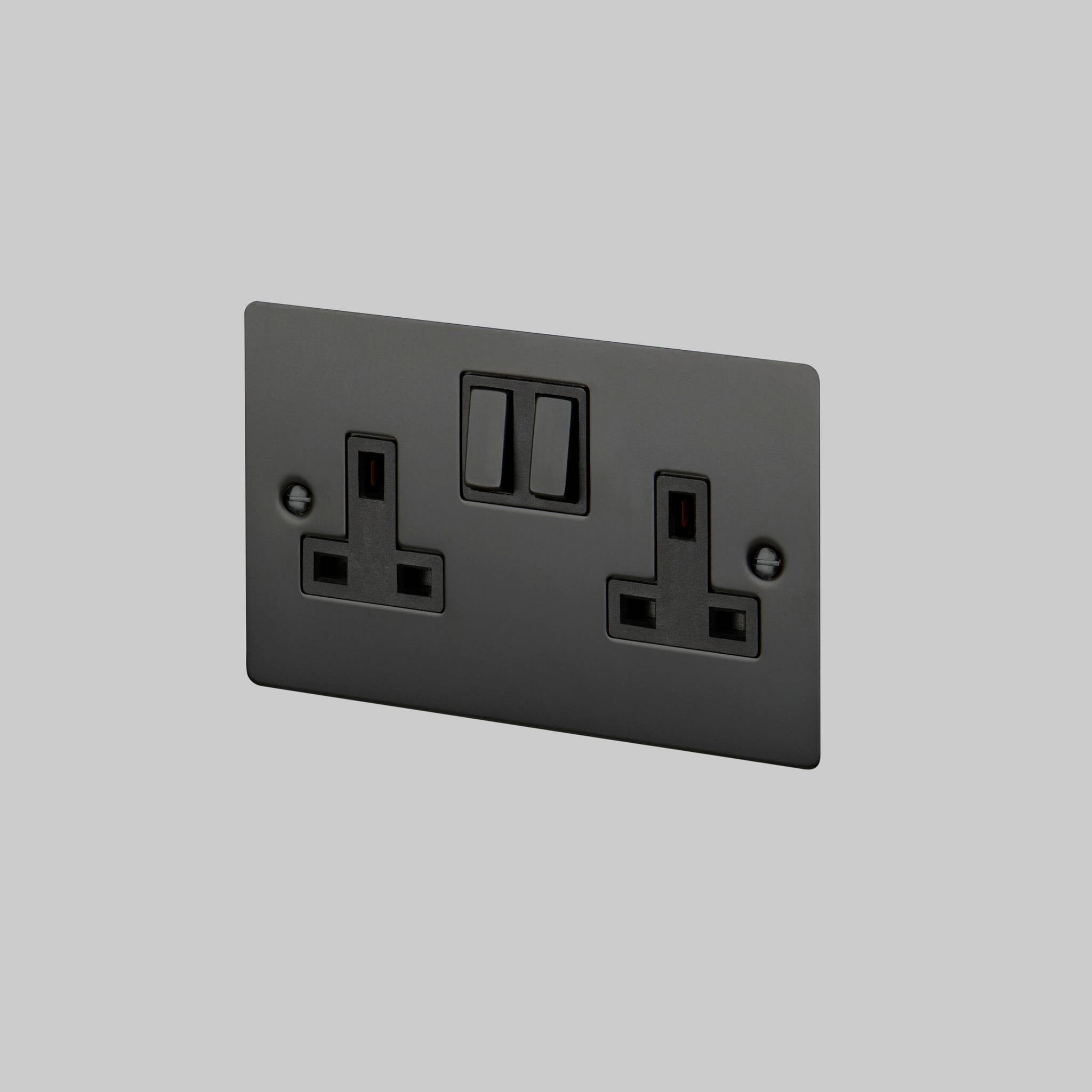 2G UK PLUG SOCKET