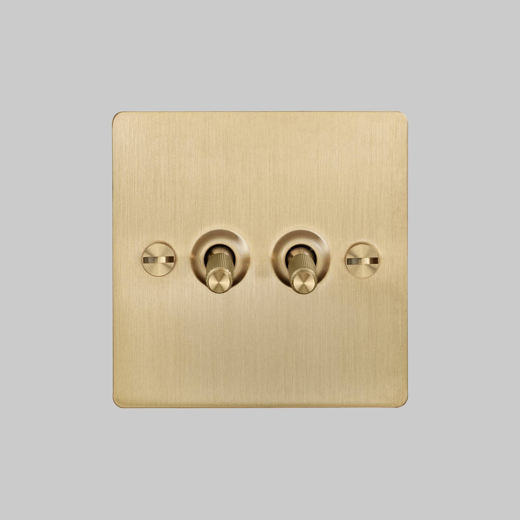 2G TOGGLE / CROSS / BRASS