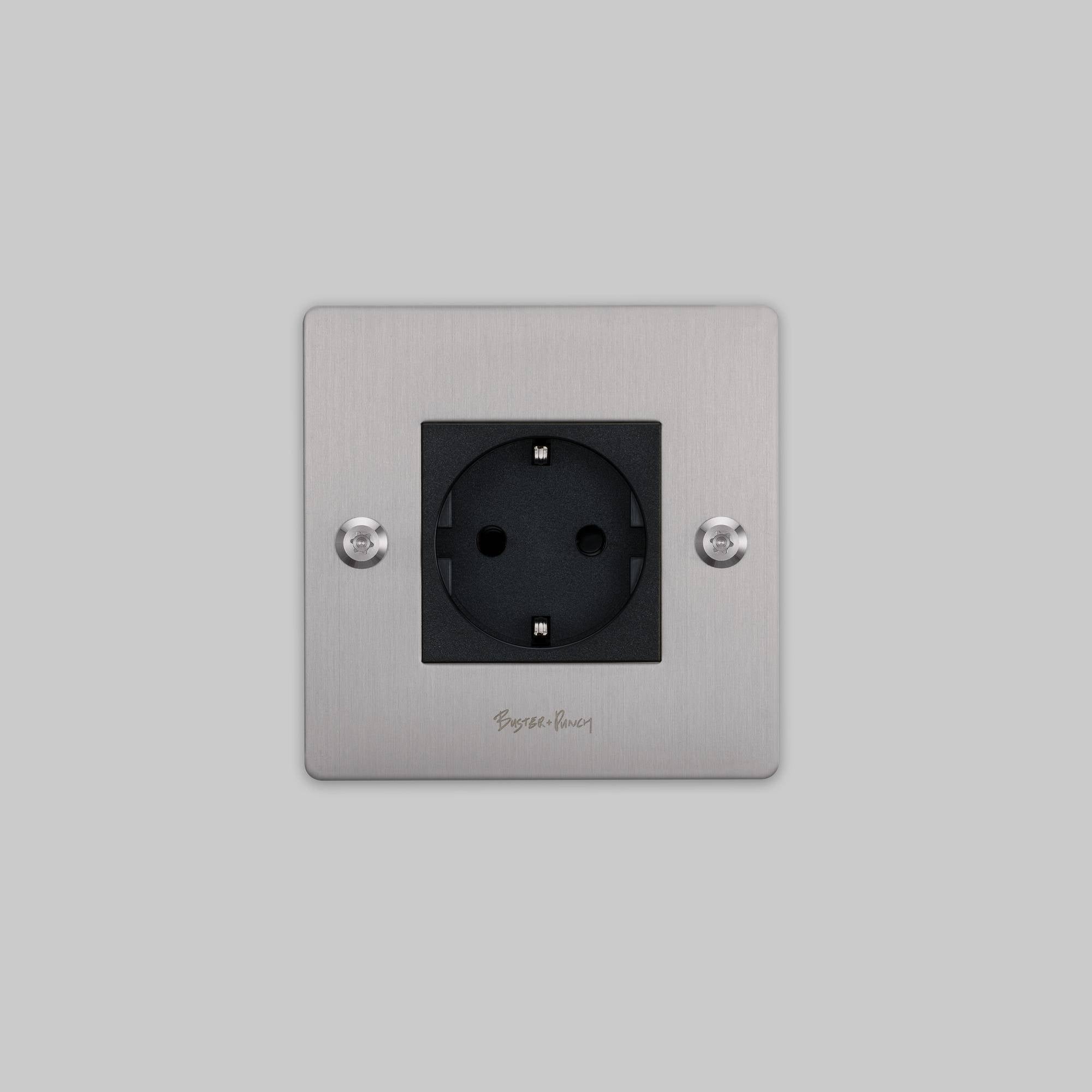 1G SOCKET / SCHUKO TYPE F / LINEAR / WITH LOGO