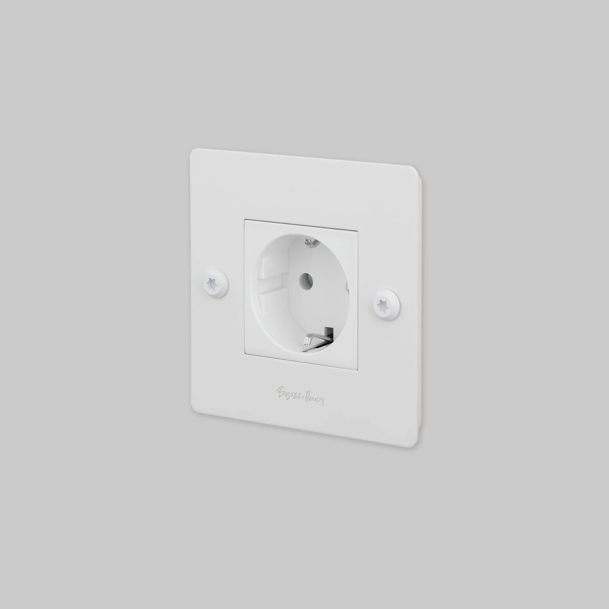 1G SOCKET / SCHUKO TYPE F / LINEAR / WITH LOGO