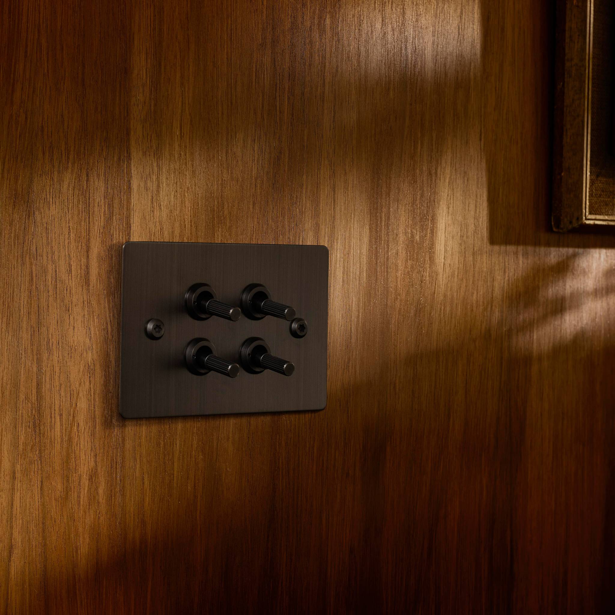 DETAIL KIT / TOGGLE / LINEAR