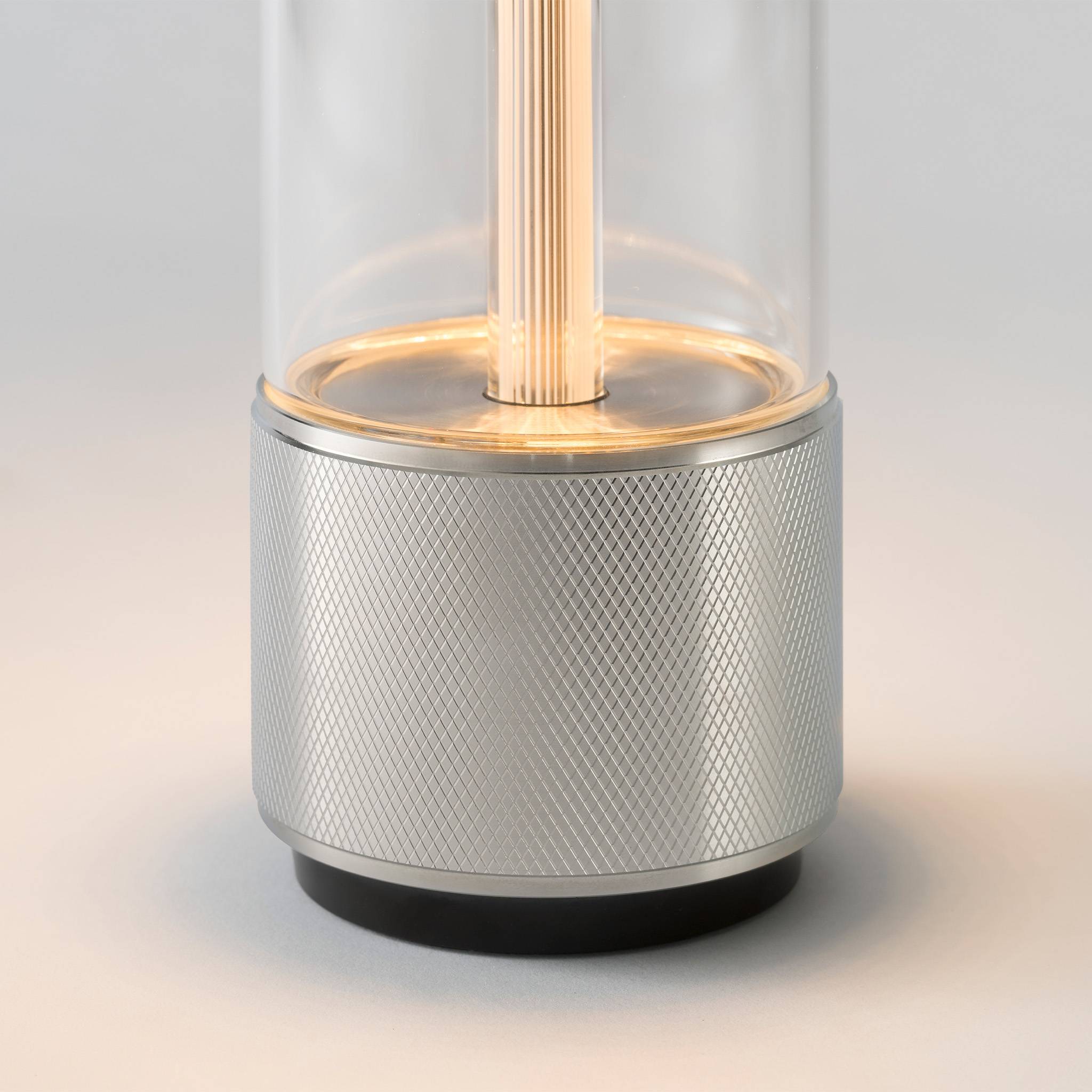 TAKEOUT / PORTABLE TABLE LIGHT