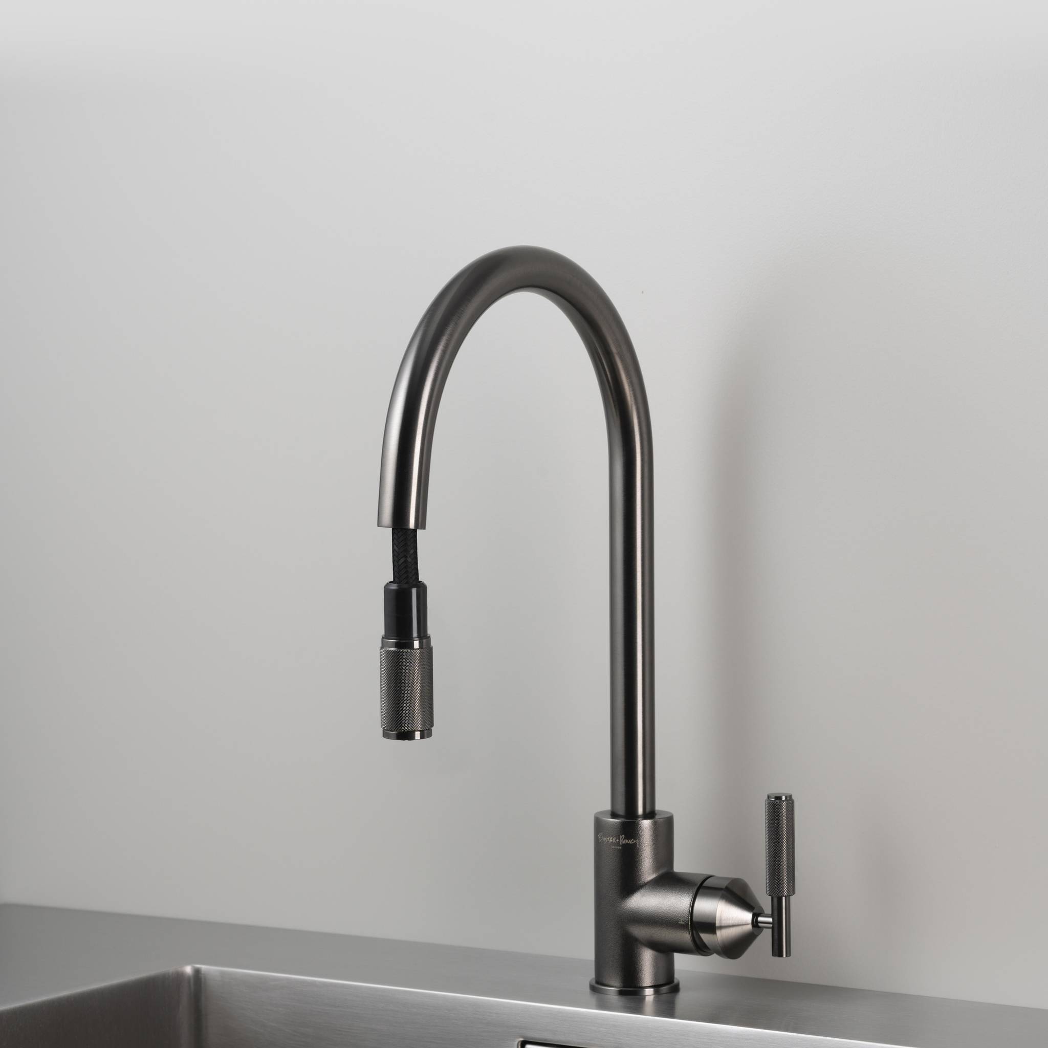 EU KITCHEN TAP / PULL-OUT MIXER / CROSS