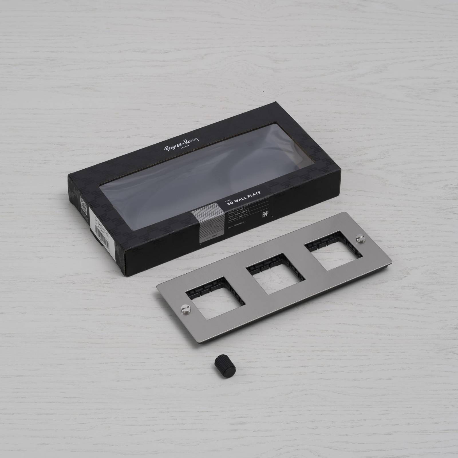 3G WALL PLATE / HORIZONTAL / NO INFILLS / WITHOUT LOGO