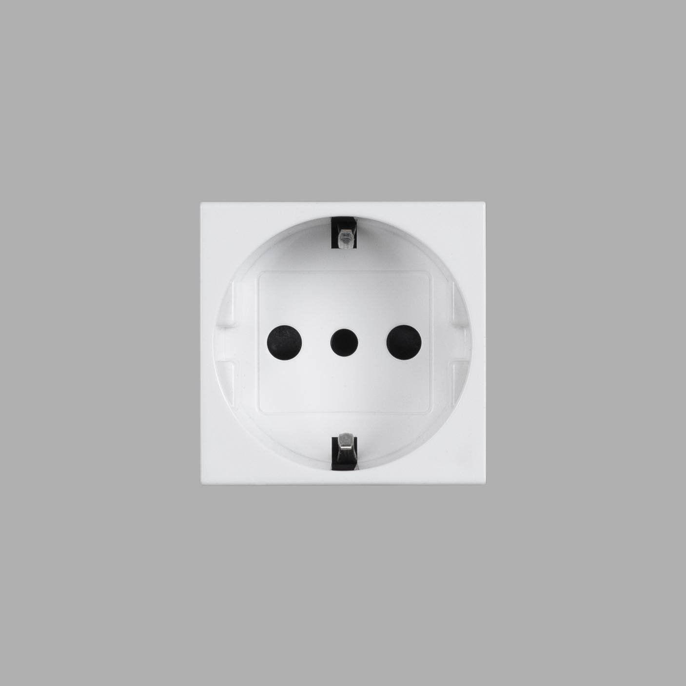 ITALIAN SOCKET MODULE / TYPE F + L / 45 MM
