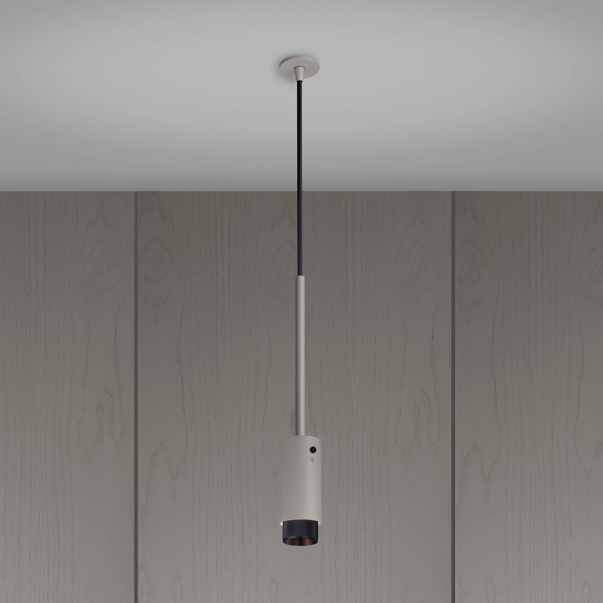 EXHAUST PENDANT / CROSS / STONE