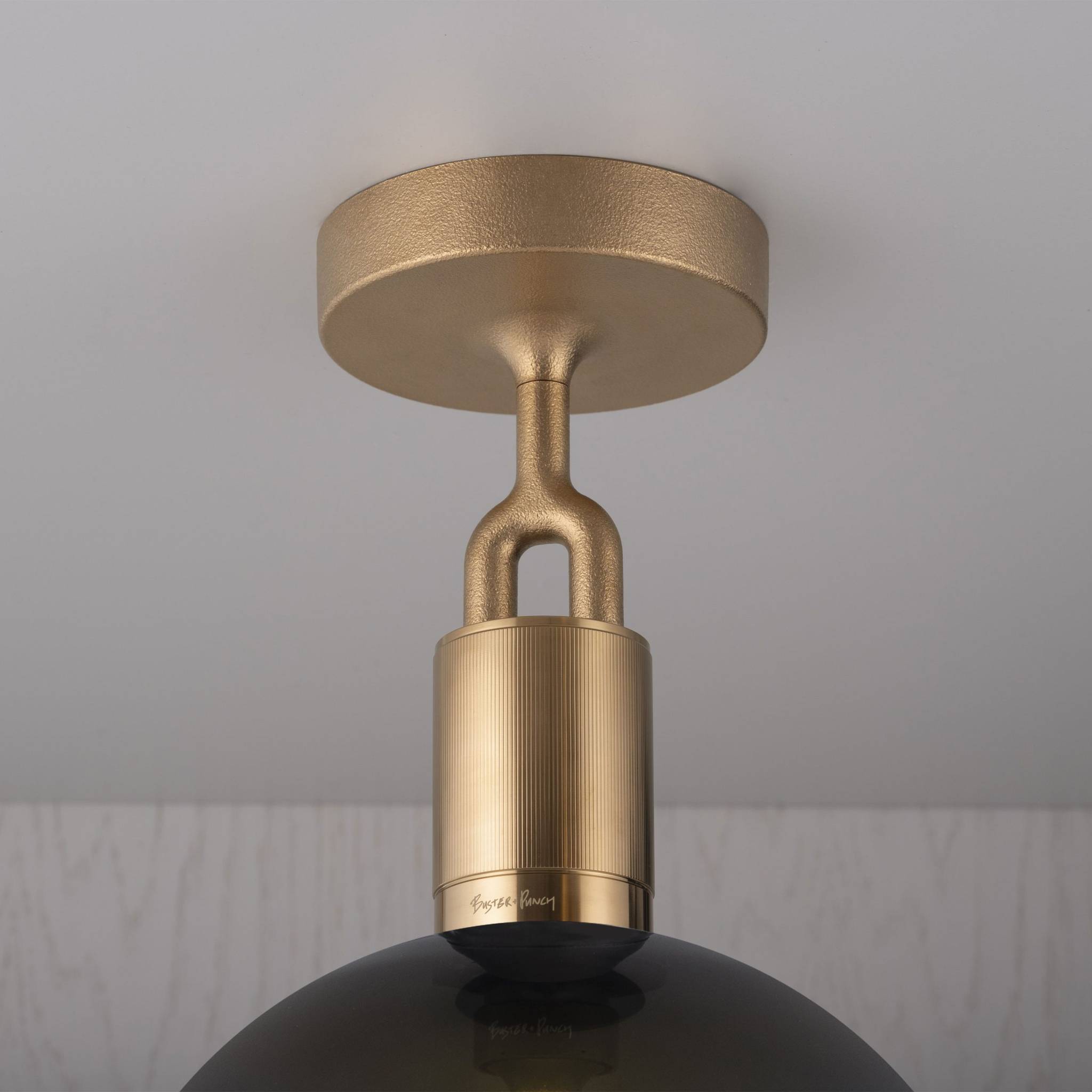 FORKED CEILING / LINEAR / GLOBE / SMOKED / LARGE