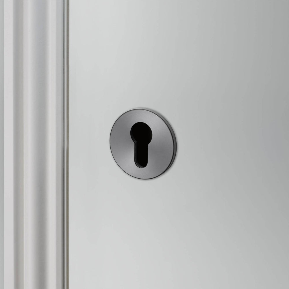 GUN METAL