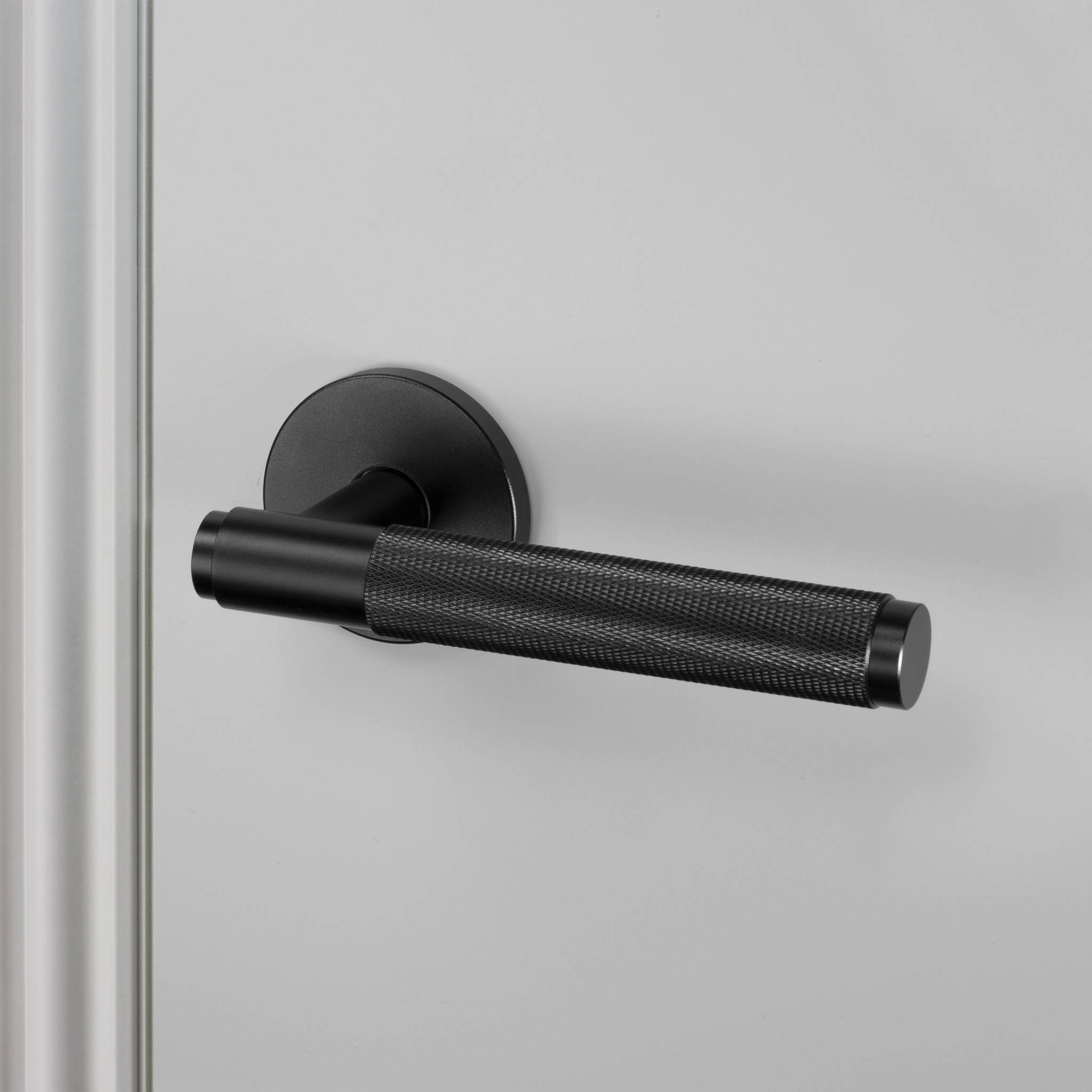 DOOR HANDLE / UNSPRUNG / CROSS (30MM)
