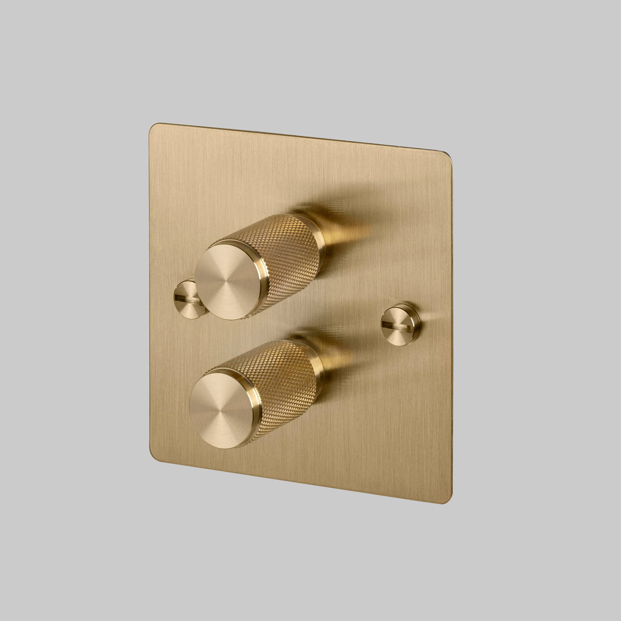 2G DIMMER / 120W / CROSS / BRASS