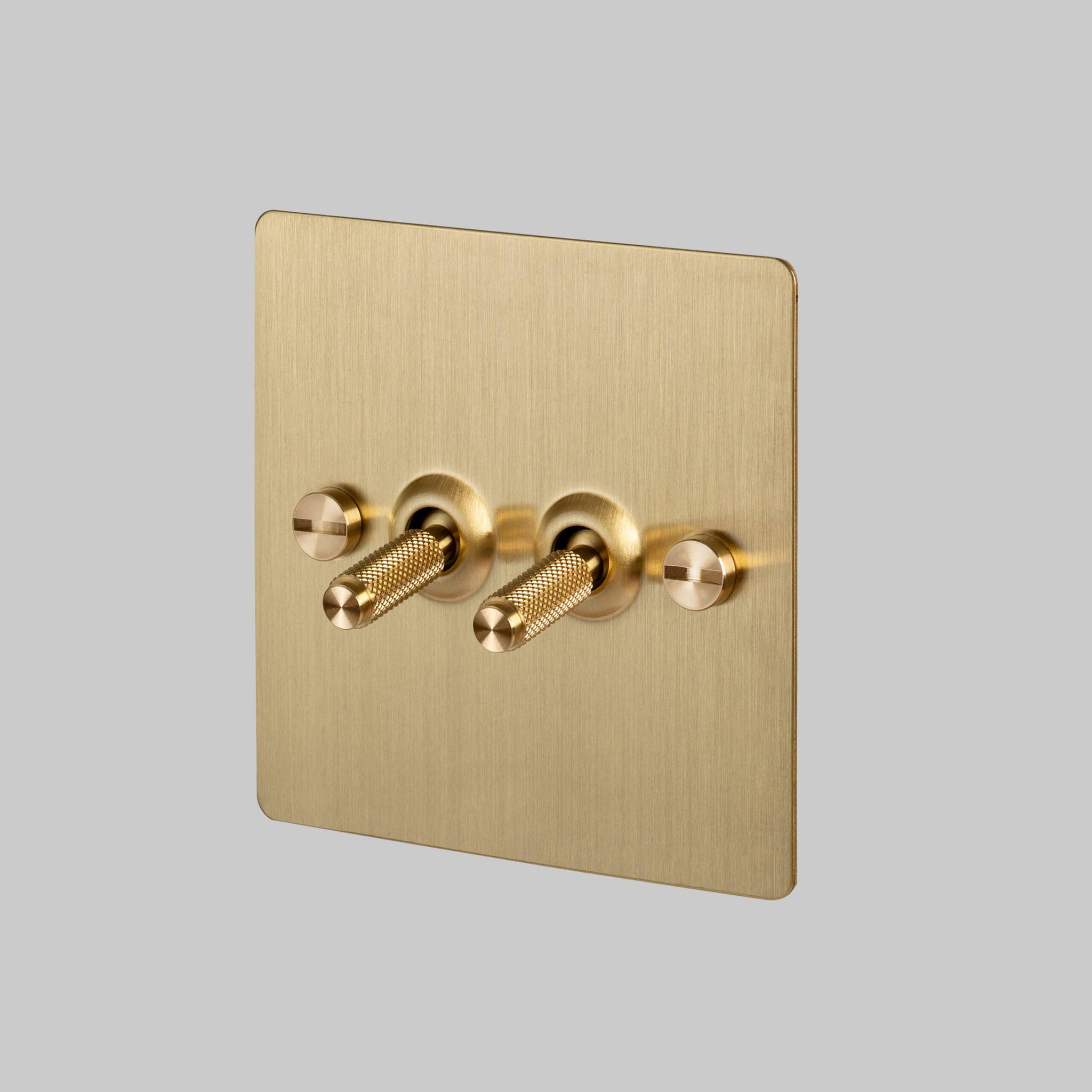 2G TOGGLE / CROSS / BRASS